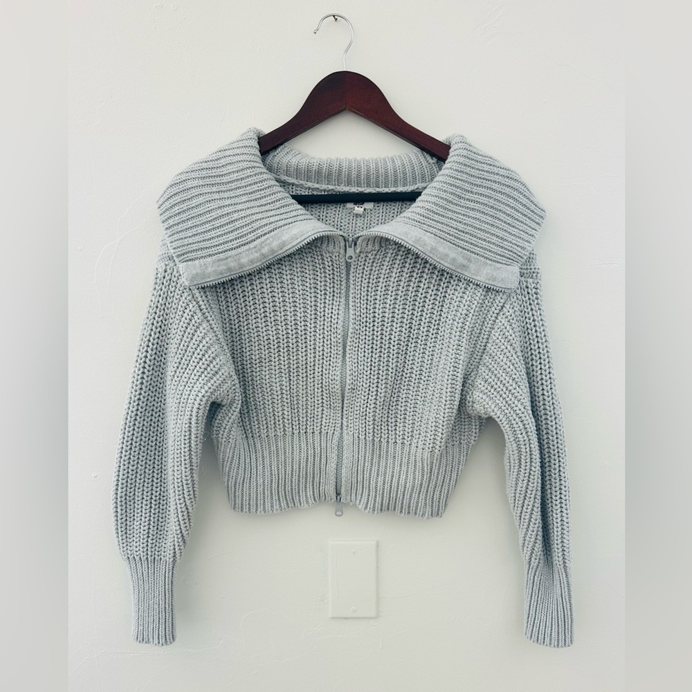 Aerie Light Gray Cardigan Knit 100% Cotton Sweater, Plastic Zipper, women’s M